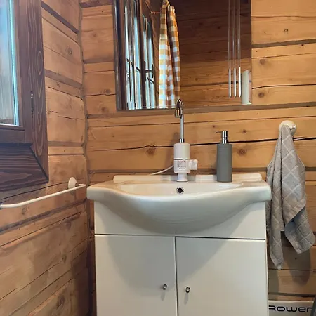 Chalupka Pri Mare * Bobrovník